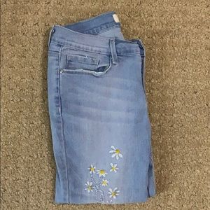 adorable daisy jeans